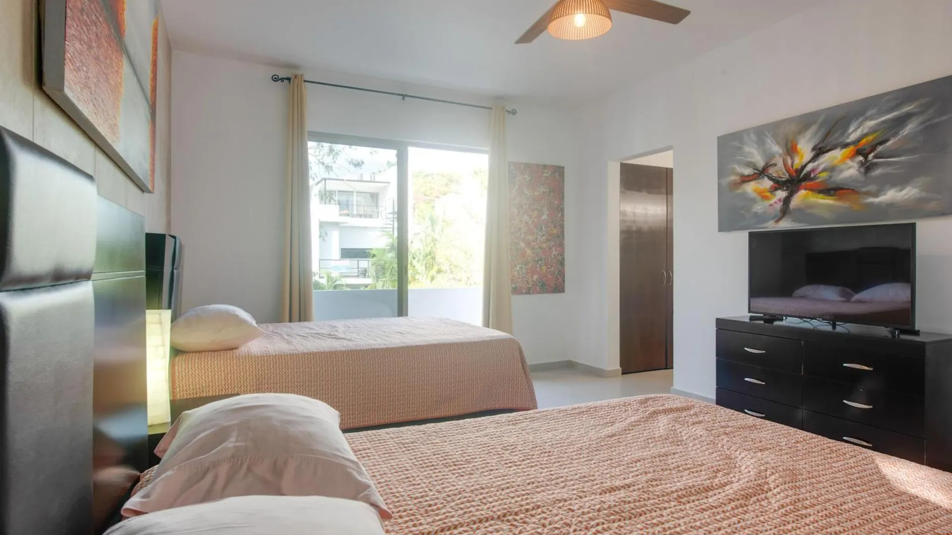 Luxe Playa Del Carmen Home With Pool - Walk To Beach Vakantiehuis